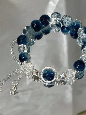 สร้อยข้อมือ ประดับลูกปัดแก้ว